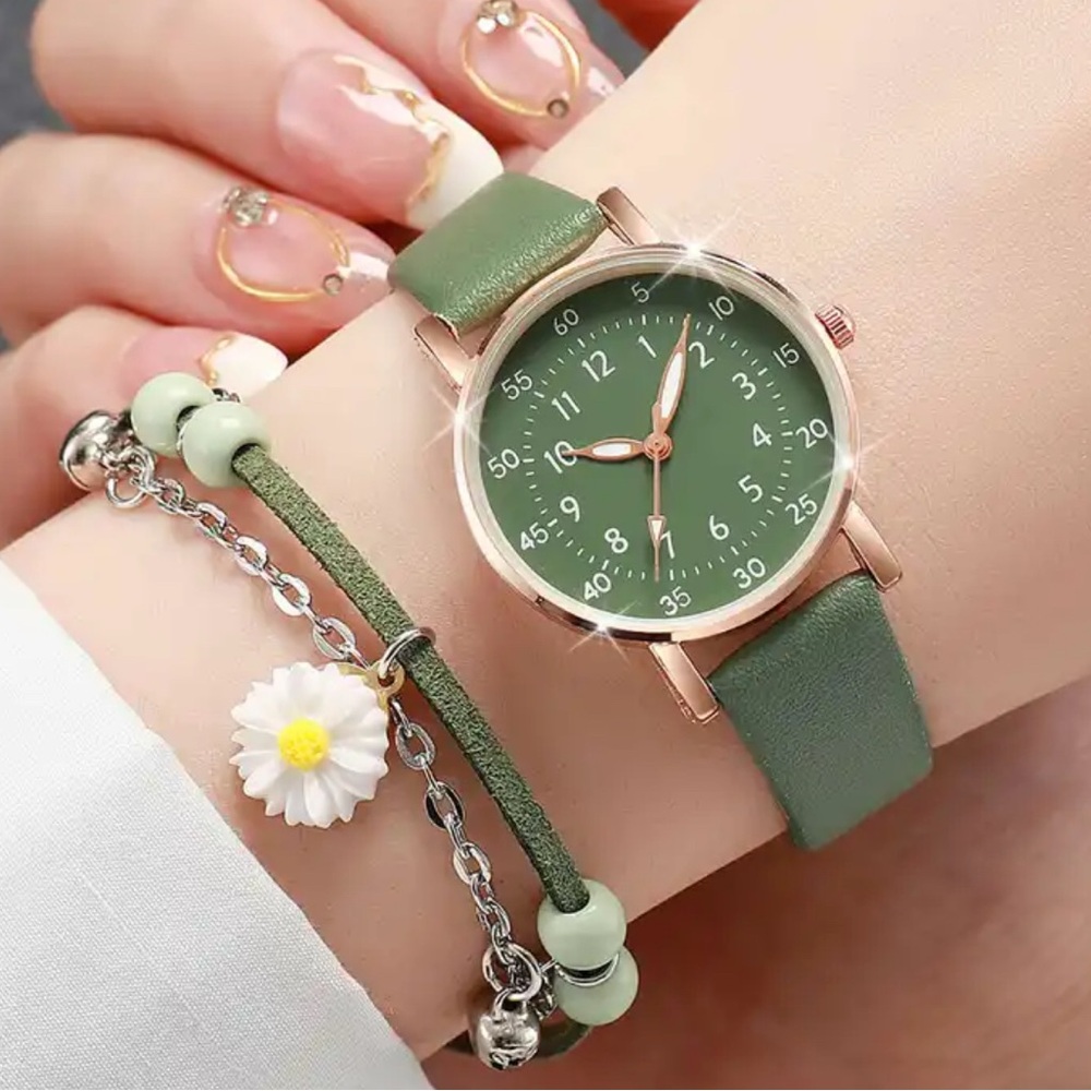 Elegant Green Women's Watch